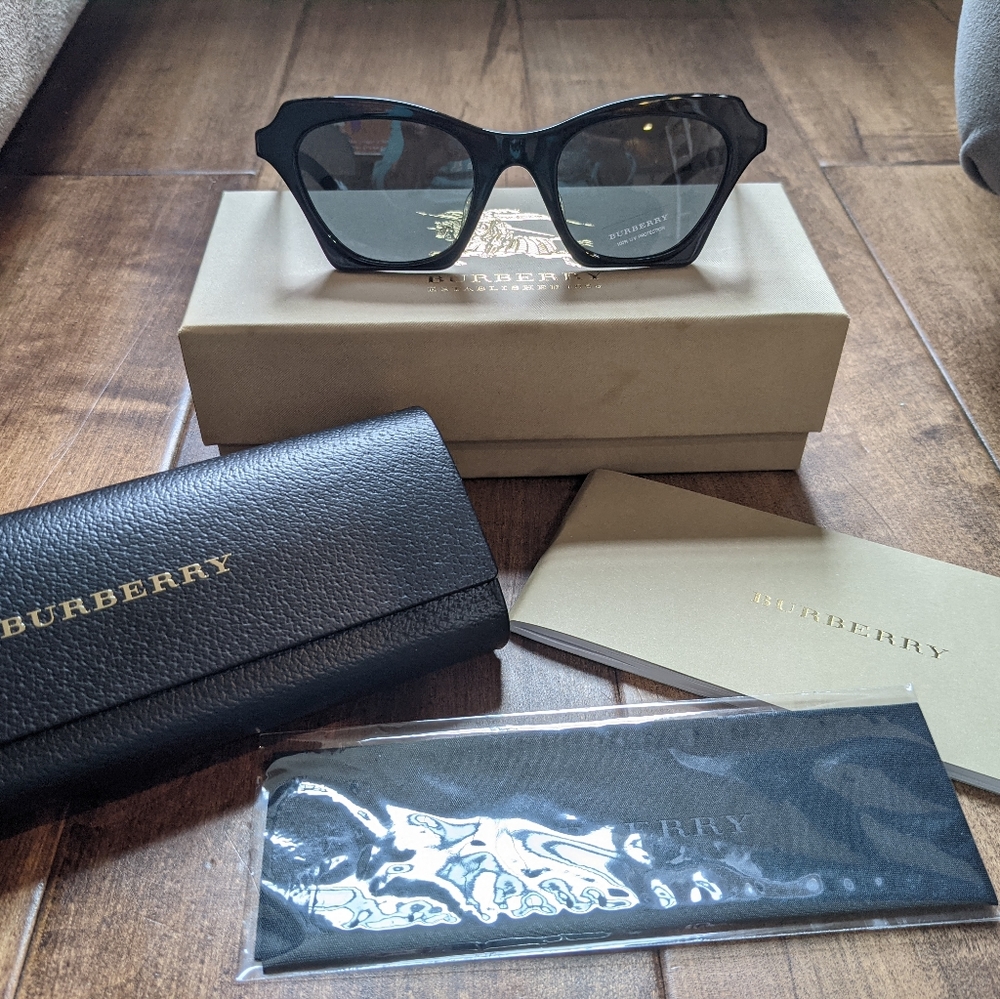 Burberry sunglasses
